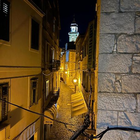 Charming Apartment In Old Town Split Buitenkant foto