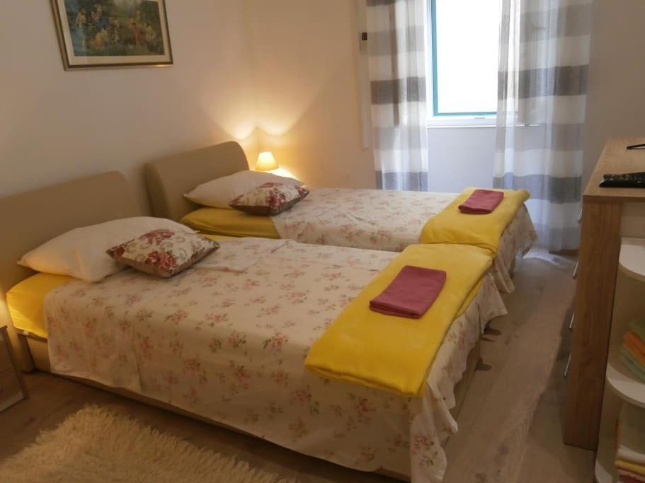 Charming Apartment In Old Town Split Buitenkant foto